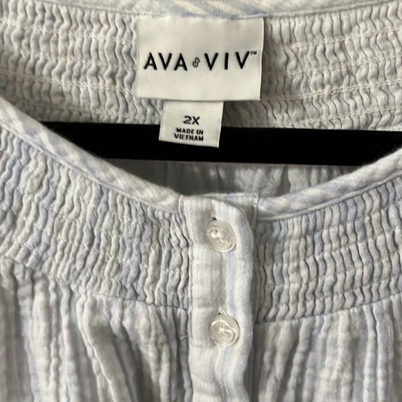 Ava & Viv blue white stripe crinkle cotton shirt, sz2X - Picture 2 of 5